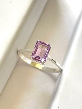 Natural Amethyst Emerald cut Ring: 925 Sterling Silver  Ring  (US 9) 6*4 mm